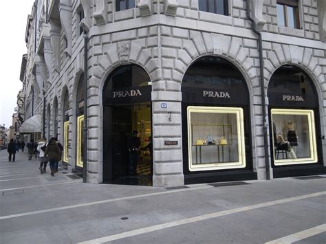 Prada a Padova in P.zza Garibaldi, 1: ⏰ orari e ☎ telefono